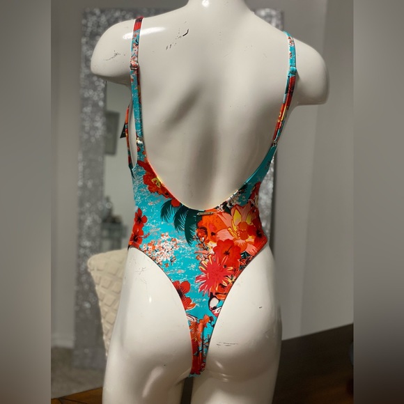 New - Picture 3 of 3